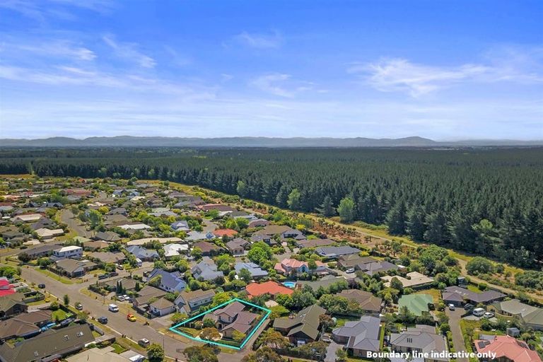 Photo of property in 11 Forest Drive, Parklands, Christchurch, 8083
