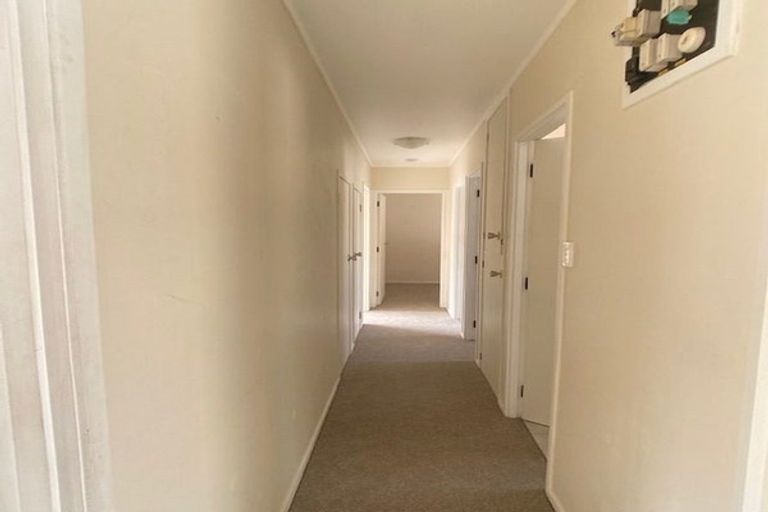 Photo of property in 7/33 Swanson Road, Henderson, Auckland, 0610