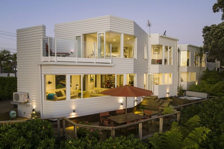 Photo of property in 83 Ngataringa Road, Devonport, Auckland, 0624