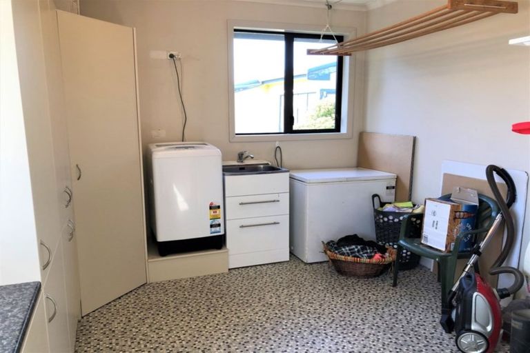 Photo of property in 49 Lowestoft Street, Balclutha, 9230