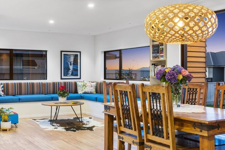 Photo of property in 75 Bert Wall Drive, Omokoroa, 3114