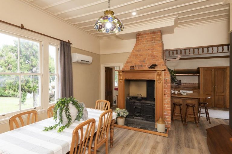 Photo of property in 122 Stout Street, Whataupoko, Gisborne, 4010