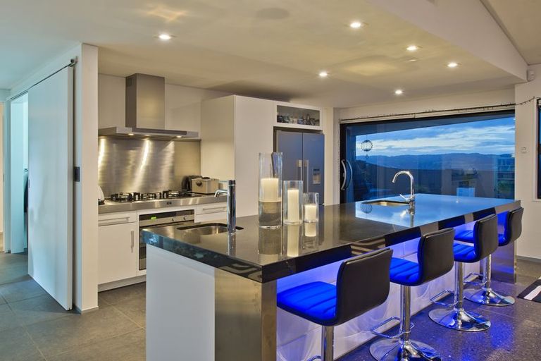 Photo of property in 77 Rangiuru Drive, Parua Bay, Onerahi, 0192