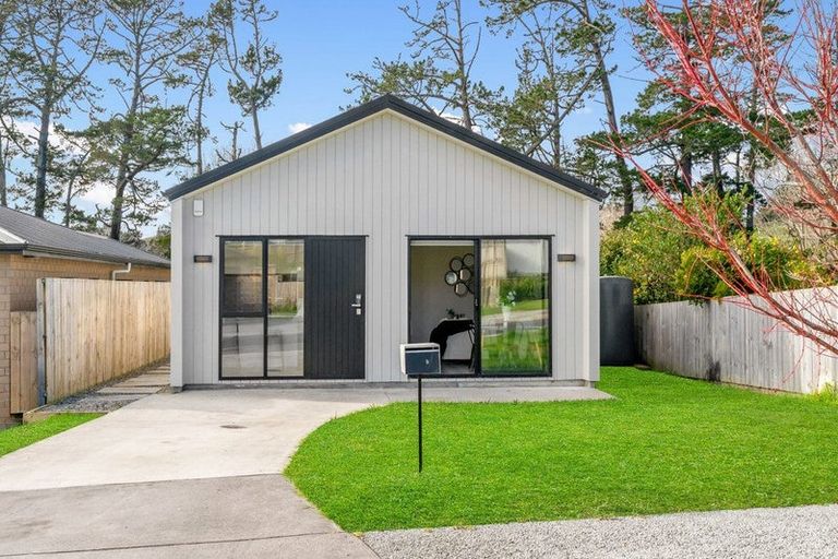 Photo of property in 35 Rongomai Street, Helensville, 0800