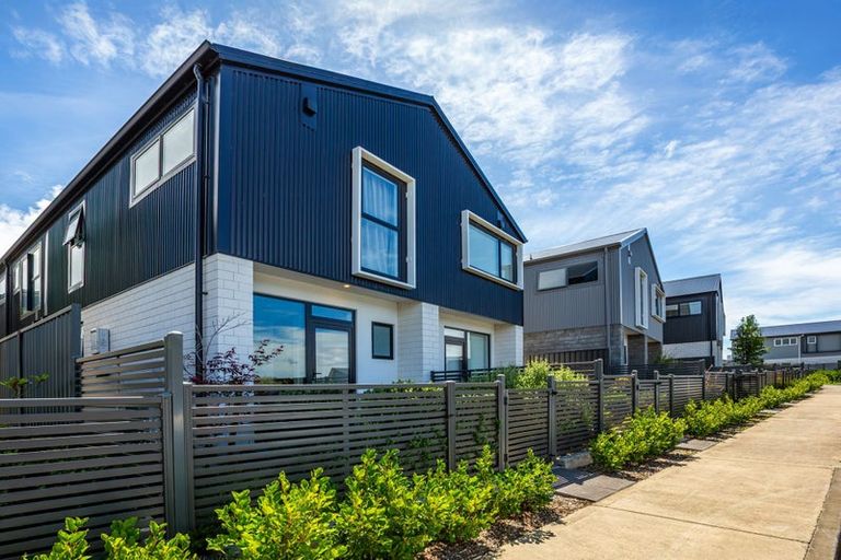 Photo of property in 11 Tokitoki Way, Kenepuru, Porirua, 5022