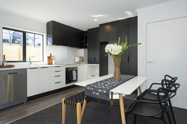 Photo of property in 7/12 Charlemont Street, Whitiora, Hamilton, 3200