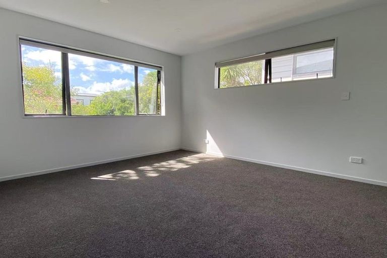 Photo of property in 24c Eban Avenue, Hillcrest, Auckland, 0627
