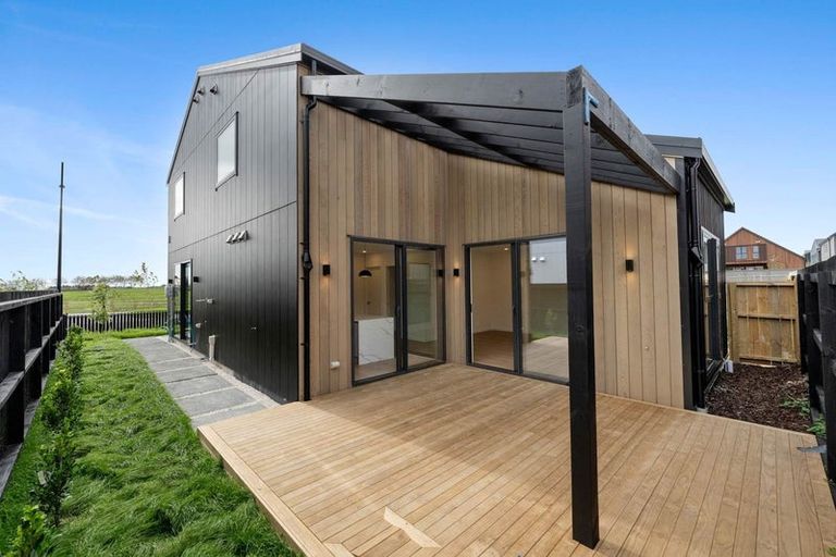 Photo of property in 3 Murray Grey Lane, Karaka, 2580