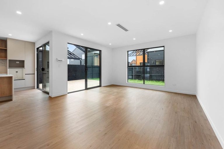Photo of property in 3 Murray Grey Lane, Karaka, 2580