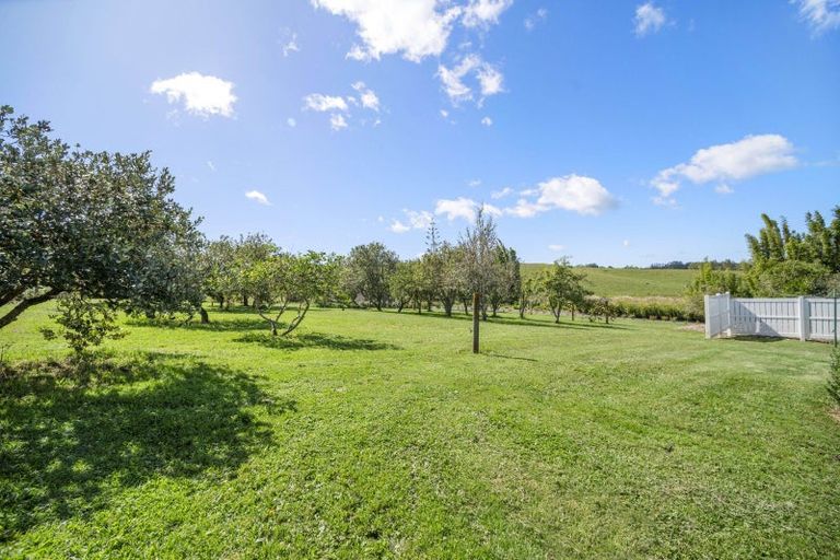 Photo of property in 105 Tongue Farm Road, Matakana, 0985