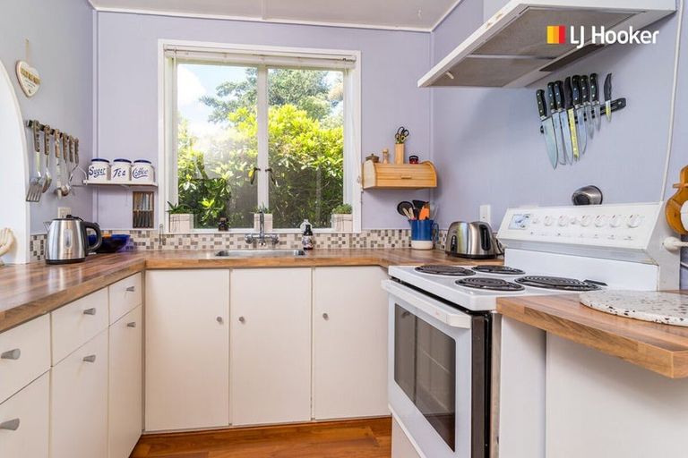 Photo of property in 96 Main South Road, Green Island, Dunedin, 9018