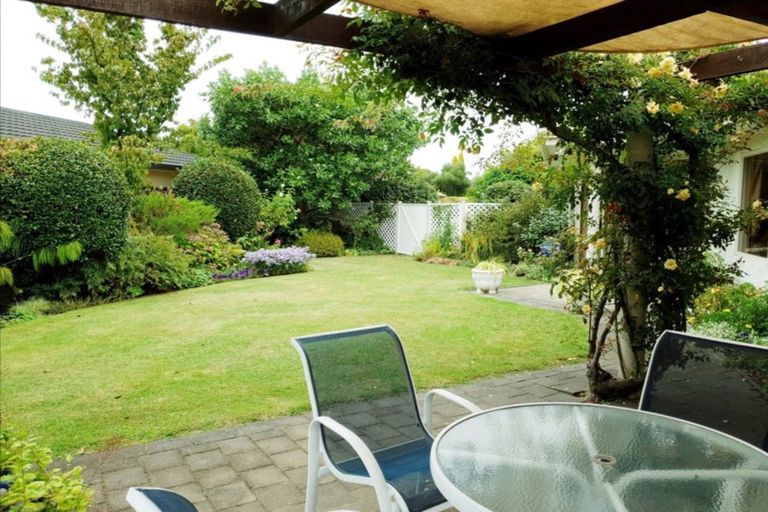 Photo of property in 3 Hyatt Grove, Greenmeadows, Napier, 4112