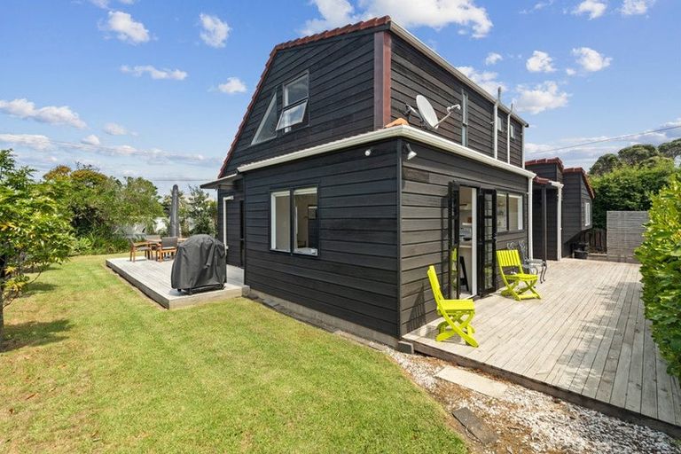 Photo of property in 5 Weiti Road, Orewa, 0931