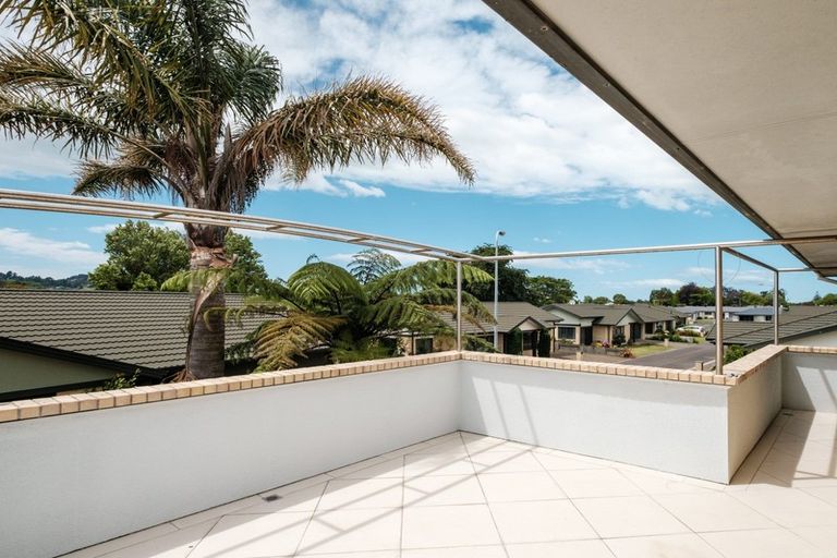 Photo of property in 5 Coulston Place, Riverdale, Gisborne, 4010