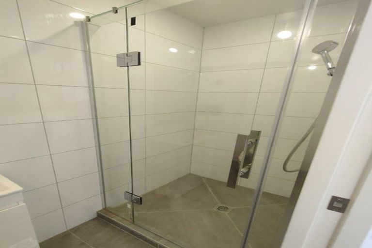 Photo of property in 7/32a Westgate Drive, Massey, Auckland, 0614