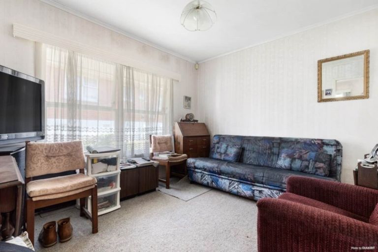 Photo of property in 2/6 Margaret Place, Milford, Auckland, 0620