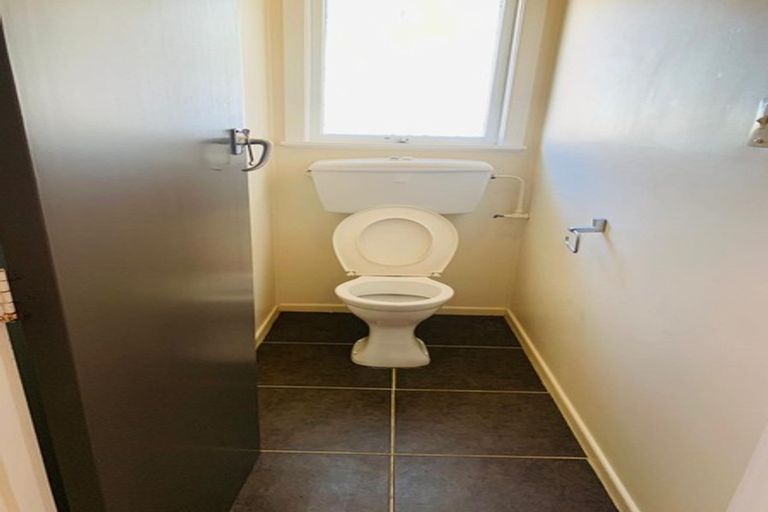 Photo of property in 14 Cargill Street, Papakura, 2110