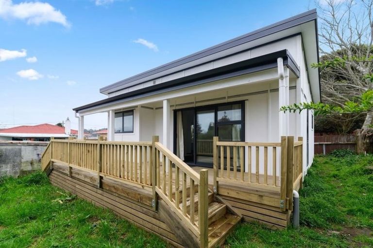 Photo of property in 5 Turner Drive, Western Heights, Rotorua, 3015