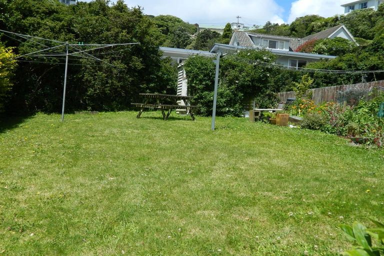 Photo of property in 54 Delhi Crescent, Khandallah, Wellington, 6035