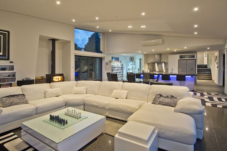 Photo of property in 77 Rangiuru Drive, Parua Bay, Onerahi, 0192