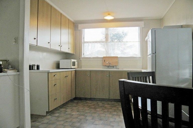 Photo of property in 1/66 Morley Street, New Plymouth, 4310