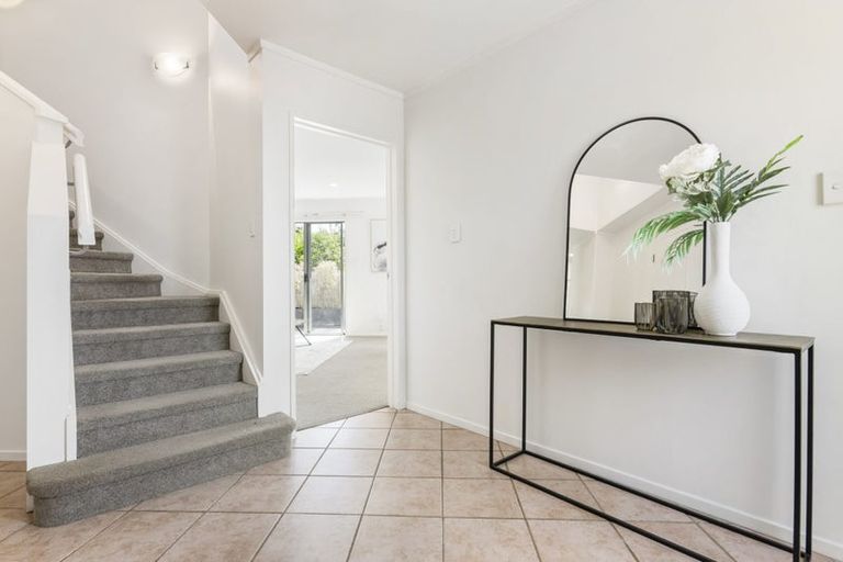 Photo of property in 2/67 Andrew Road, Howick, Auckland, 2010