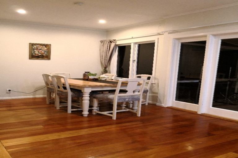 Photo of property in 1/134 Nile Road, Milford, Auckland, 0620