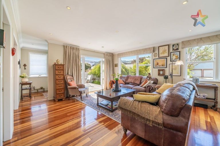 Photo of property in 48a Queens Grove, Hutt Central, Lower Hutt, 5010