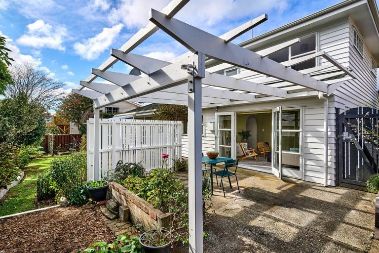 Photo of property in 11 Mckeefry Grove, Tawa, Wellington, 5028