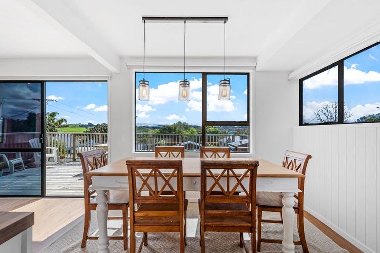 Photo of property in 11 Foster Crescent, Snells Beach, 0920