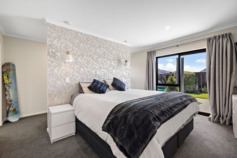 Photo of property in 12 Sawdon Street, Wanaka, 9305