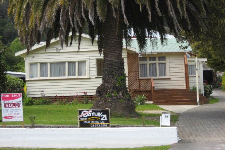 Photo of property in 88 Waikawa Road, Picton, 7220