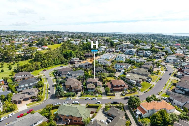 Photo of property in 22 Ballymore Drive, Pinehill, Auckland, 0632