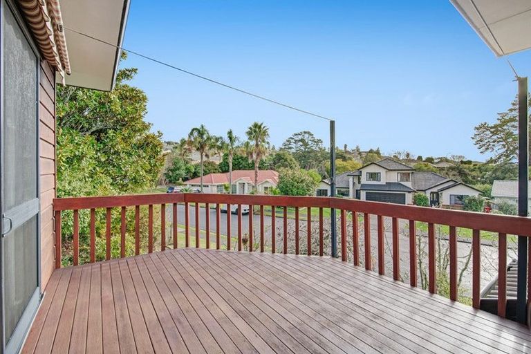 Photo of property in 2 Westminster Gardens, Unsworth Heights, Auckland, 0632