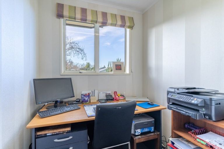 Photo of property in 234 Park Street, Winton, 9720