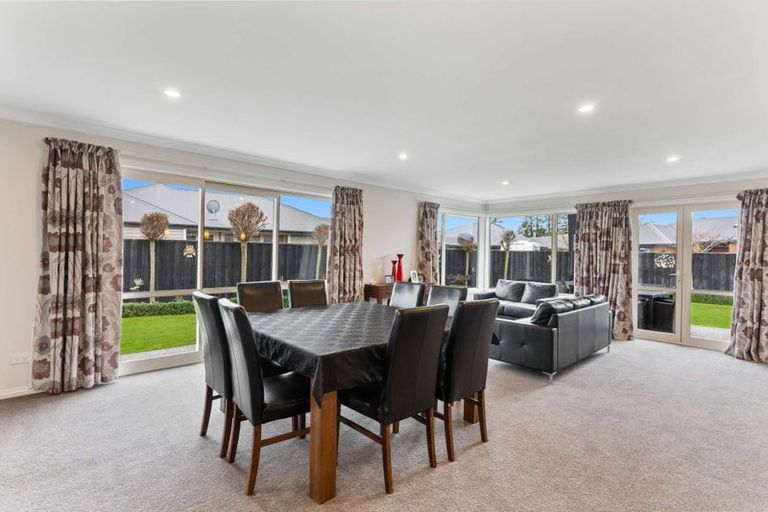 Photo of property in 12 Hampstead Close, Rangiora, 7400