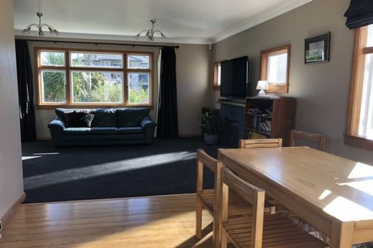 Photo of property in 32 Hardie Street, Hokowhitu, Palmerston North, 4410