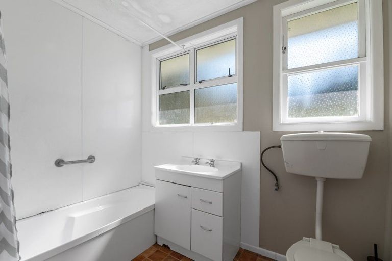 Photo of property in 104 Turner Drive, Western Heights, Rotorua, 3015