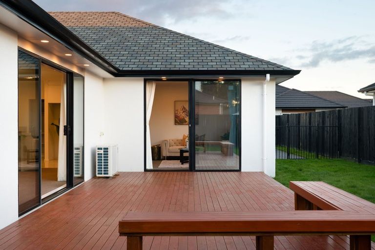 Photo of property in 23 Sydney Place, Flagstaff, Hamilton, 3210