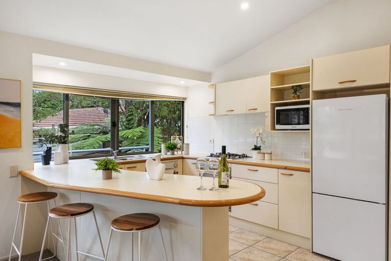 Photo of property in 3/27b Balmain Road, Birkenhead, Auckland, 0626