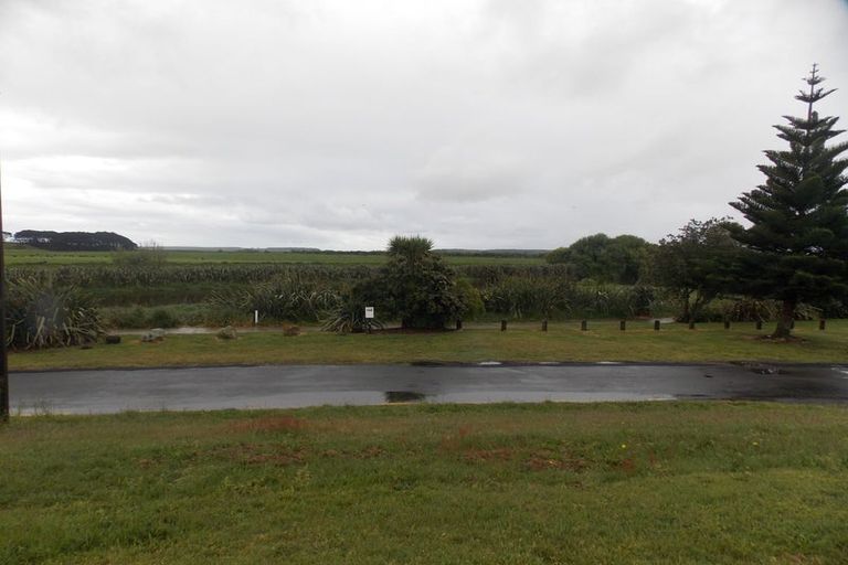 Photo of property in 32 Harbour Street, Foxton, 4814