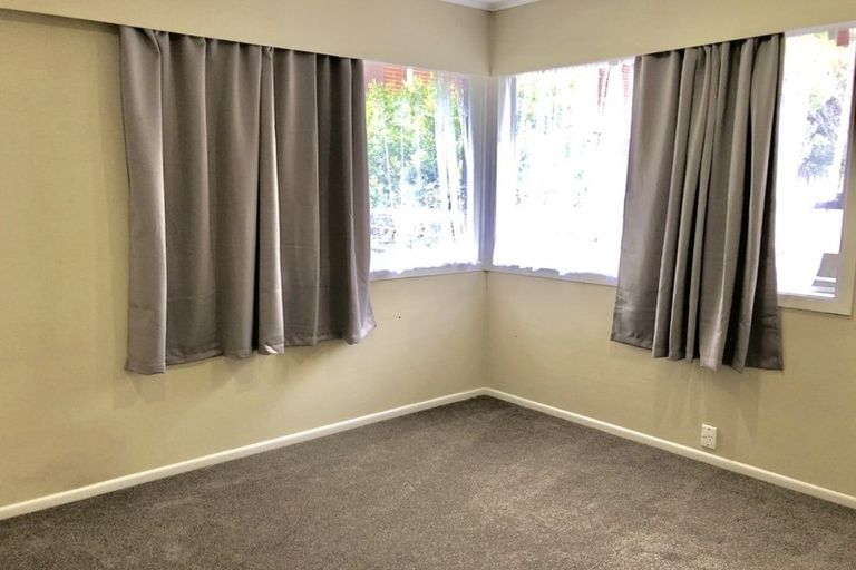 Photo of property in 36 Kurnell Drive, Botany Downs, Auckland, 2010