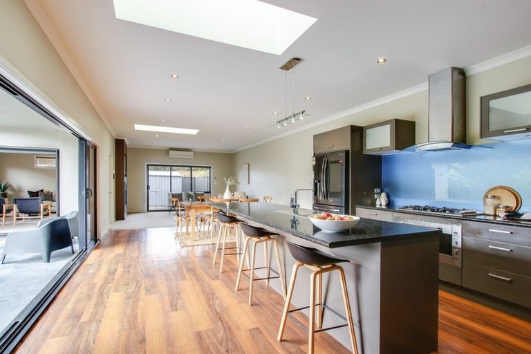 Photo of property in 133 Kent Terrace, Taradale, Napier, 4112