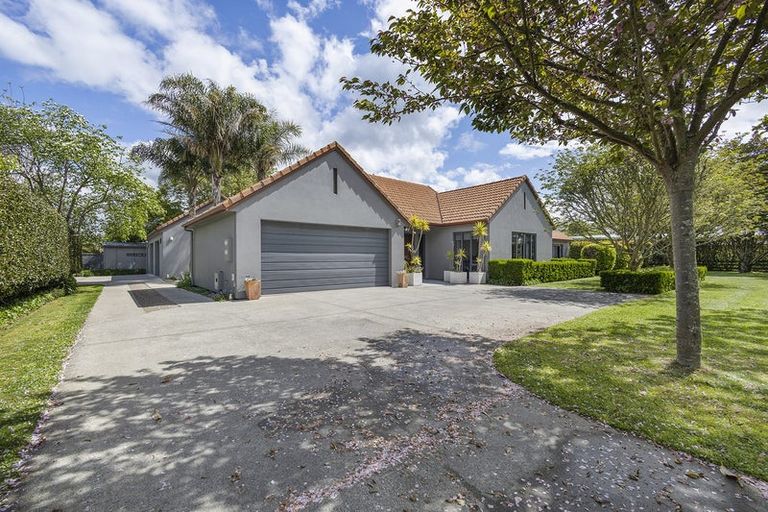 Photo of property in 196 Athlone Drive, Cambridge, 3434