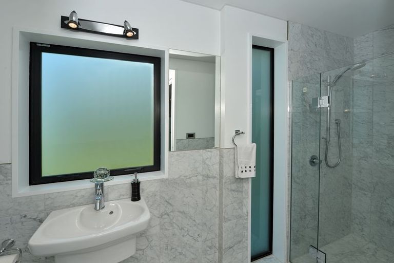 Photo of property in 77 Rangiuru Drive, Parua Bay, Onerahi, 0192