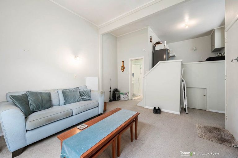 Photo of property in 120 Tinakori Road, Thorndon, Wellington, 6011