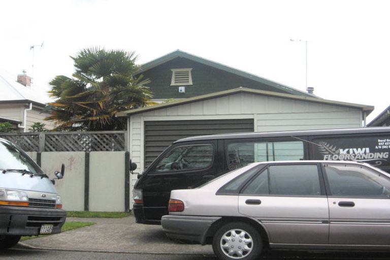 Photo of property in 72 Vigor Brown Street, Napier South, Napier, 4110