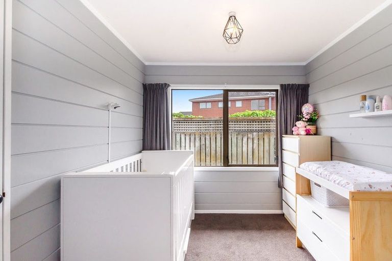 Photo of property in 4 Oakwood Grove, Paraparaumu Beach, Paraparaumu, 5032