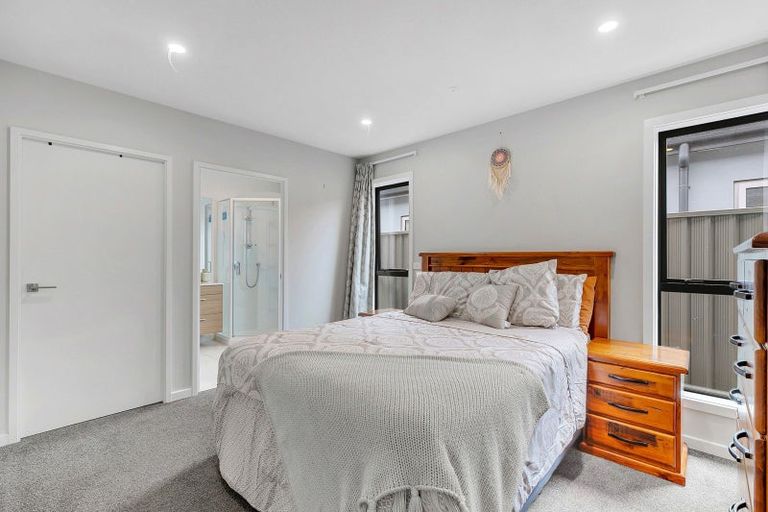 Photo of property in 48 Karearea Avenue, Kenepuru, Porirua, 5022