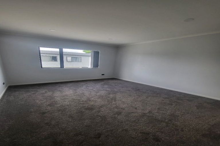 Photo of property in 8c Kent Road, Manurewa, Auckland, 2102